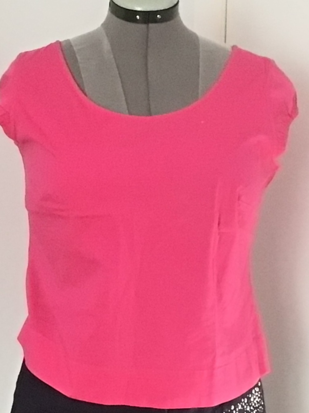 GAP Scoop Neck Cap Sleeve Hot Pink Top